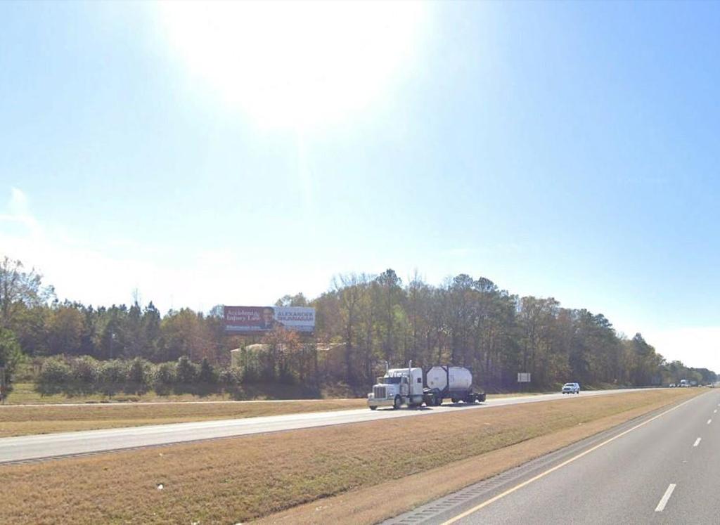 Photo of a billboard in Remlap